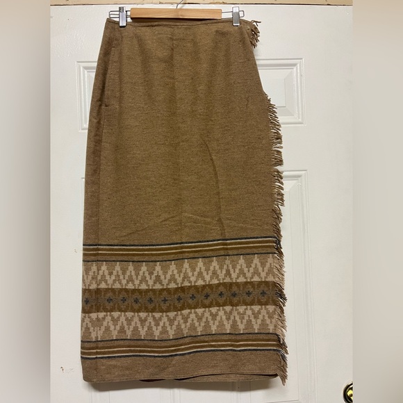 Liz Claiborne Dresses & Skirts - Liz Claiborne Brown Fringe Maxi Skirt with Geometric Border